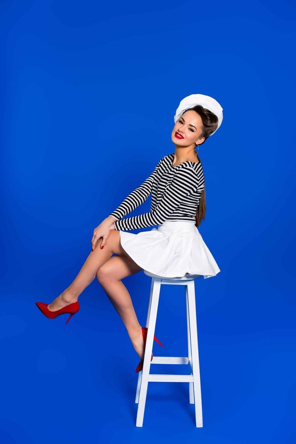 Porter une marinière pour un look stylé et élégant