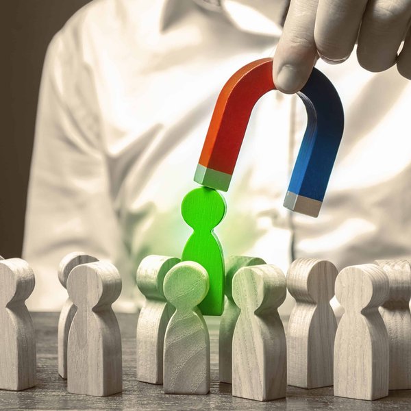 Comment choisir les meilleurs produits de soins pour la peau mature pour atténuer les signes du vieillissement ?